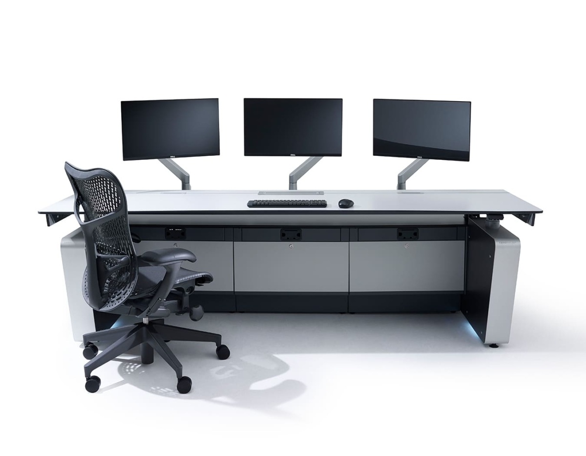 Kontrol Air | Control Room Console | LundHalsey